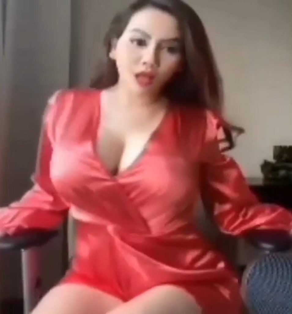 Nita Thalia Pergi Dari Rumah, Karena Baju Terlalu Seksi