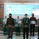 Hari Santri, Baznas Jombang Serahkan Beasiswa Bagi Siswa Berprestasi