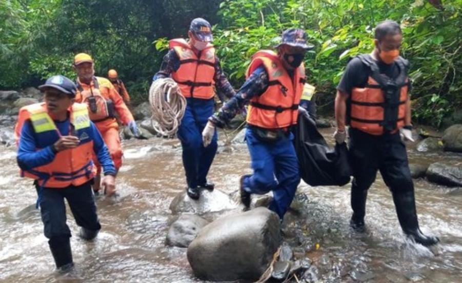 Jenazah Balita Terseret Air Bah Akhirnya Ditemukan