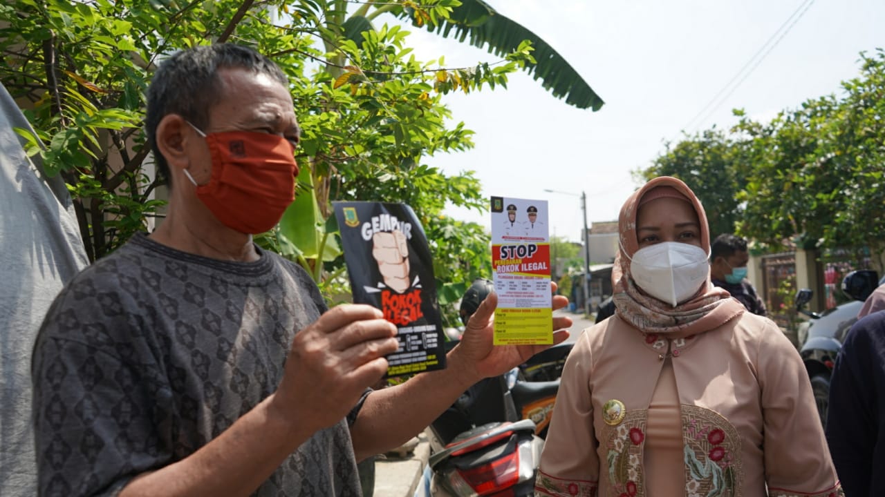 Walikota Mojokerto Blusukan Sidak Rokok Tanpa Pita Cukai