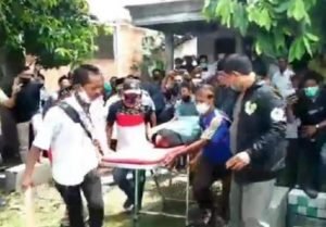 Tetangga Bacok Tetangga, Satu Nyawa Melayang 