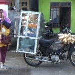 Cerita Sumartini Pedagang Viral Di Tiktok Karena Suaranya 
