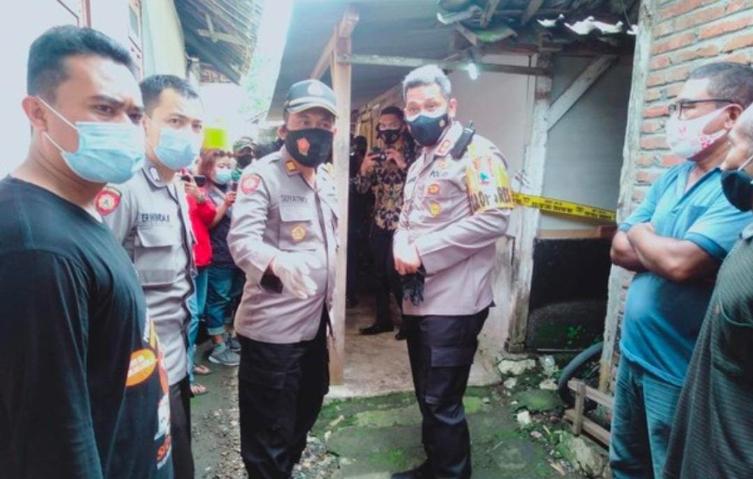 Satu Keluarga di Blitar Bunuh Diri Dengan Gantung Diri Bersama