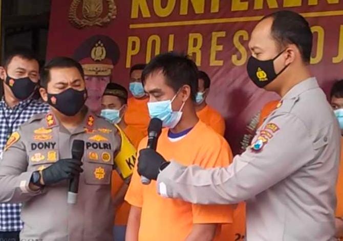Usai Diajak Wik Wik di Villa Pacet Janda Tua Motornya Amblas