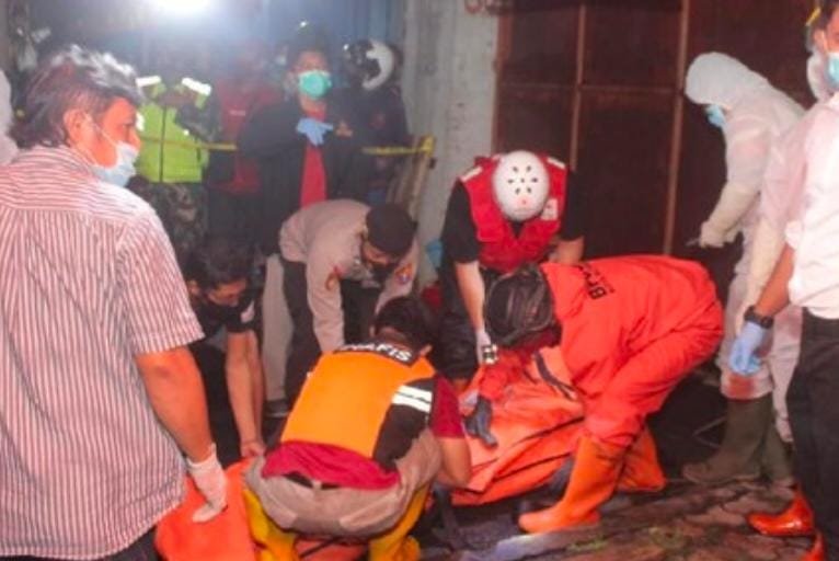 Penjual Bunga Tewas Didepan Tokonya Sendiri, Diduga Karena Terperosok