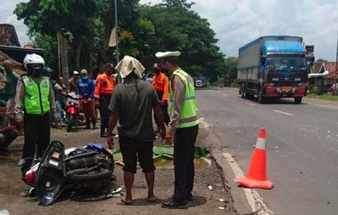 Diduga Ugal Ugalan, Sopir Bus Mira Tabrak Warga Madiun Hingga Tewas
