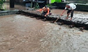Sungai Sumber Pasinan Meluap Sebagian Wilayah Mojokerto Terendam Banjir