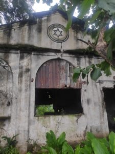 Tak Banyak Yang Tahu Ternyata Bangunan Kuno Berlambang Yahudi Ada di Mojokerto