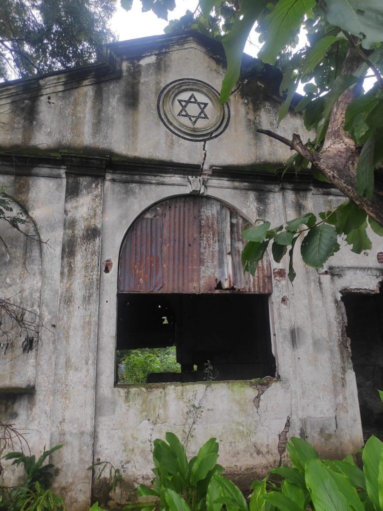 Tak Banyak Yang Tahu Ternyata Bangunan Kuno Berlambang Yahudi Ada di Mojokerto