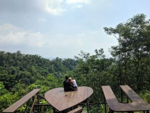 Claket Adventure Park Wisata Alam Mojokerto, Nikmati Selfienya di Lembah Cinta
