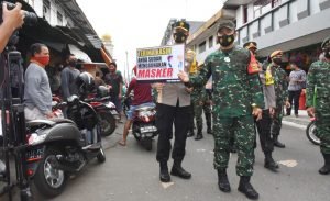 TNI-Polri Malut Gelar Sweeping Penertiban Masker