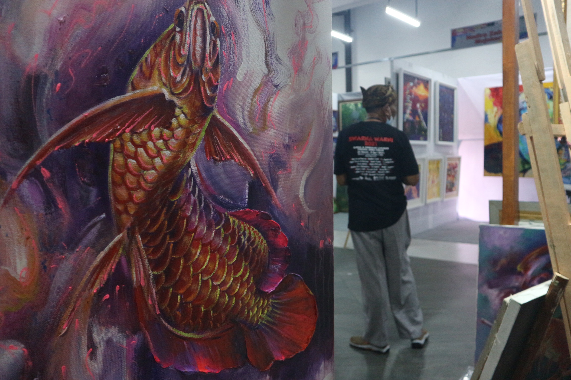 Lukisan Ikan Arwana Di Sunrise Mall Mojokerto