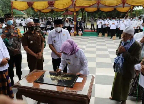 Bupati Jombang Resmikan Masjid di Kantor Dinas Pendidikan