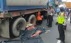 Kecelakaan Maut di Waru Sidoarjo, Suami Meninggal Istri Luka Parah