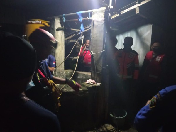 Terjun Ke Dalam Sumur Pria Di Blitar Tewas Mengambang