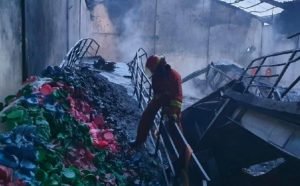Pabrik Plastik di Surabaya Kembali Terbakar