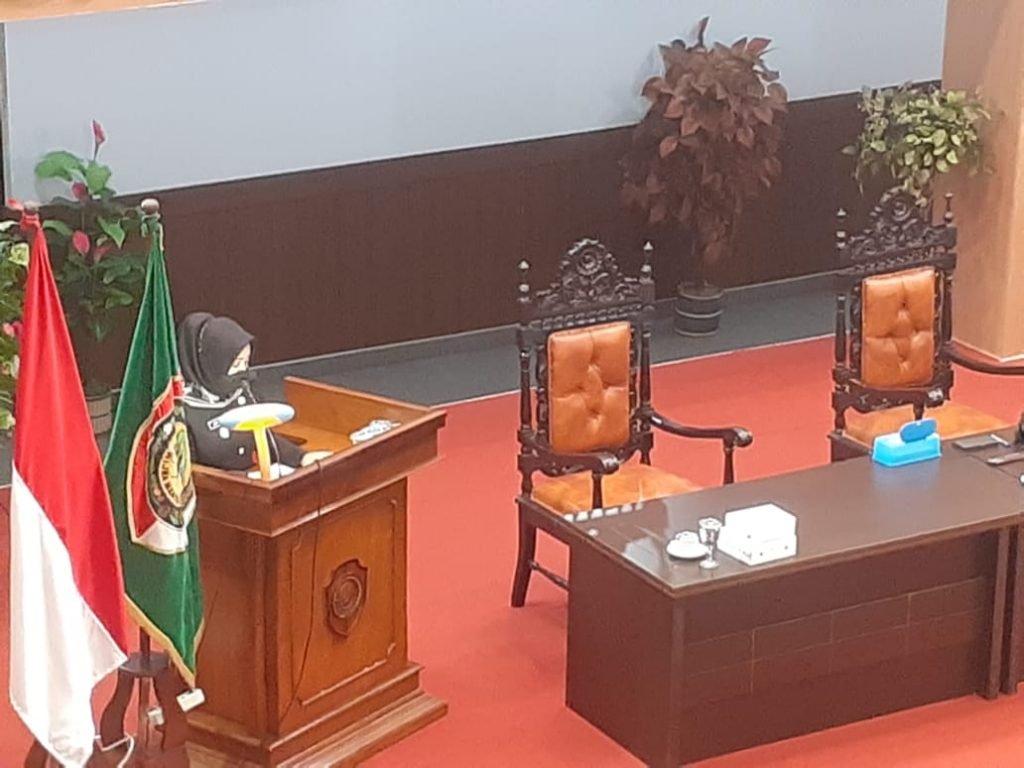 Bupati Mojokerto, Ikfina Fatmawati Beri Catatan Penting 3 Raperda Usulan