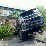 Mobil Wuling Almaz Tertabrak Kereta Api Satu Orang Tewas