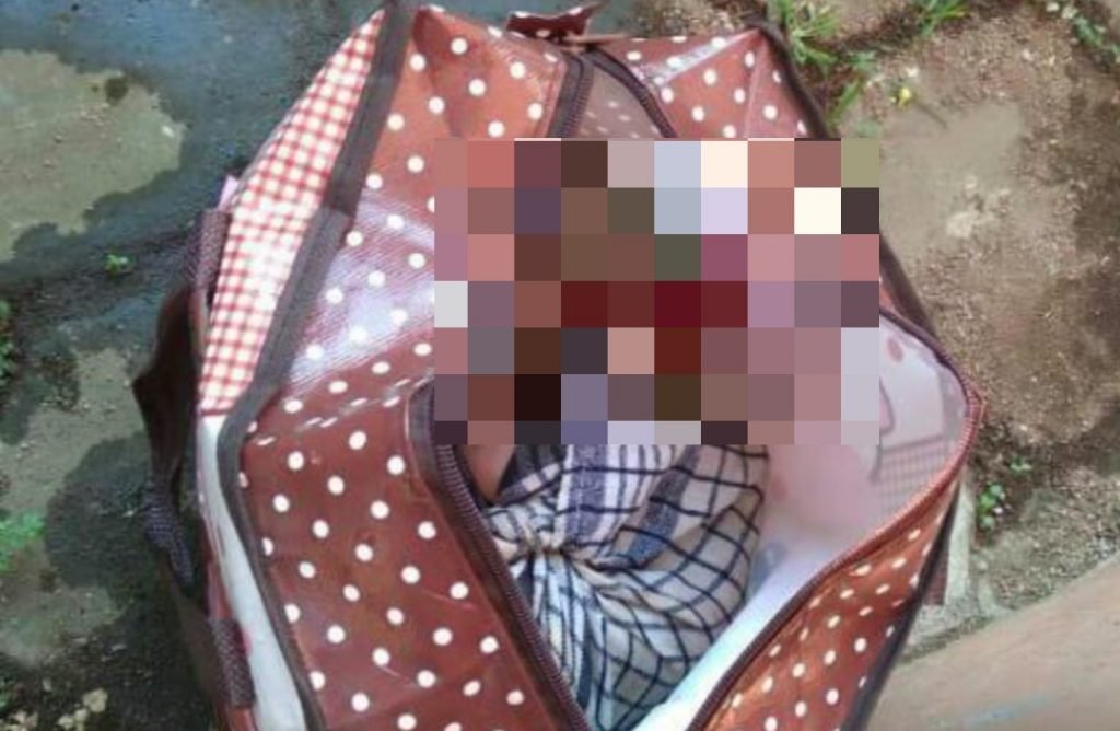 Emak Emak Temukan Tas Berisi Mayat Bayi  Bikin Heboh