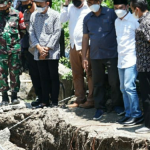 Gus Barra Janji Perbaiki Jembatan Ambrol di Dawarblandong