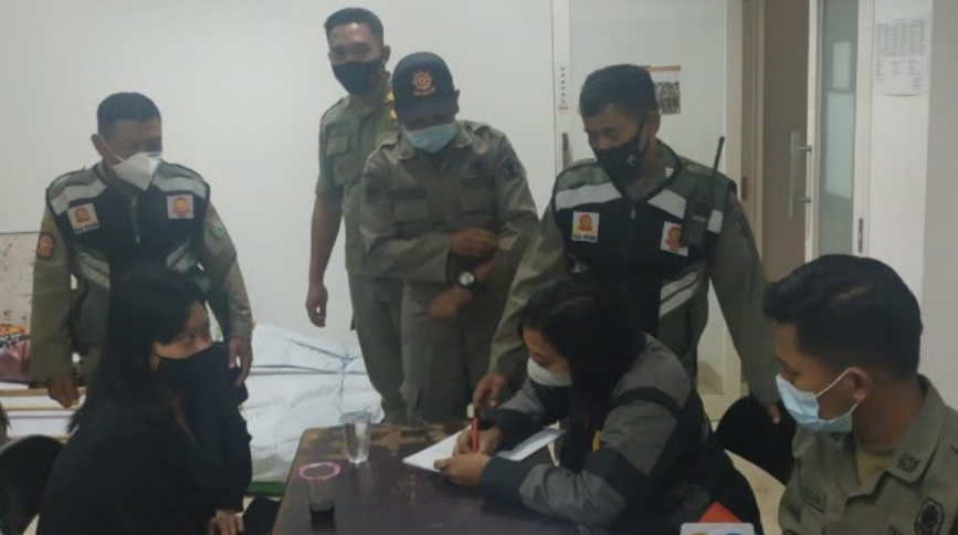 Gadis Cantik Asal krian Jajakan Diri Berakhir Keciduk Pol PP
