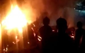 Tertidur Saat Masak Untuk Sahur, Rumah Pasutri Dilalap Api