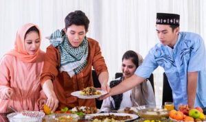 Atasi Baper dan Badmood Sama Pertanyaan Keluarga Saat Hari Raya