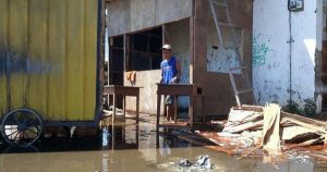 Pesisir Kota Pasuruan Dilanda Banjir Rob