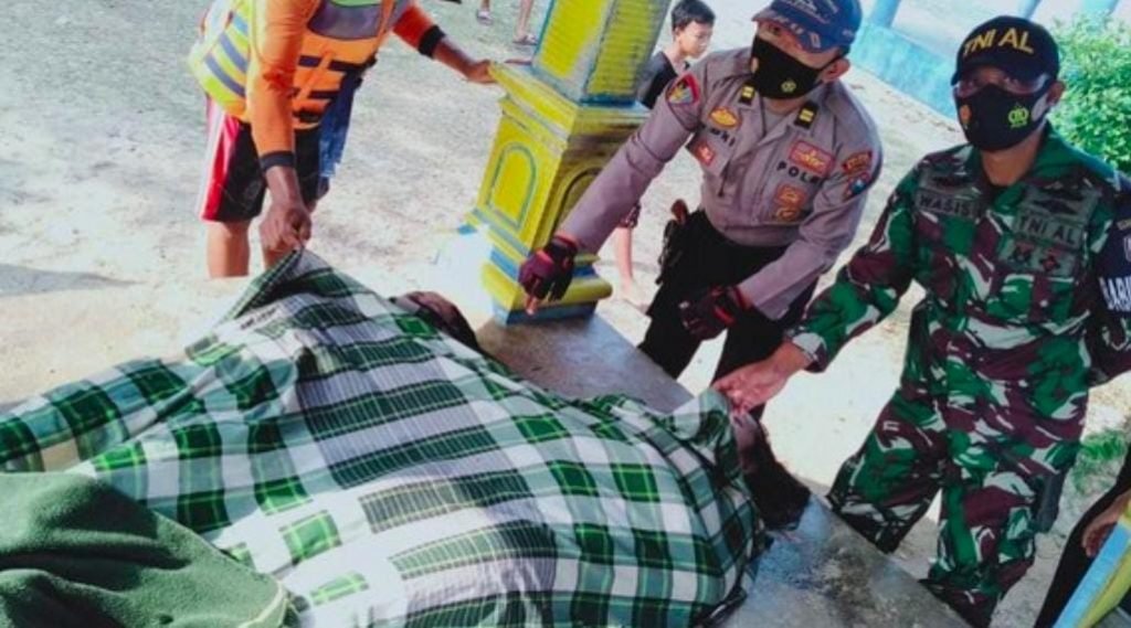 Kronologi Lengkap Mahasiswi Institut KH. Abdul Chalim Mojokerto Digulung Ombak Pantai Batu Bengkung