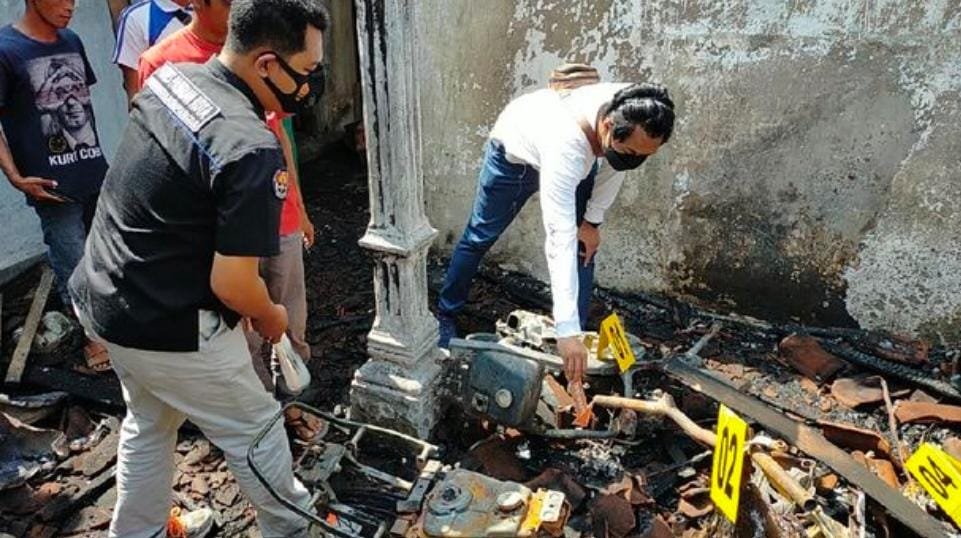 Pria di Pasuruan Bakar Rumah Mantan Istri Usai Bercerai