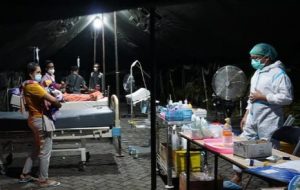 Antisipasi Antrean Pasien, RSUD dr Wahidin Sudiro Husodo Kota Mojokerto Dirikan Tenda Darurat