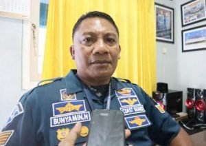 Pasca Kebakaran Kapal Di Laut Sula, Danpos Pelabuhan Bastiong Perketat  Penumpang Saat Berlayar