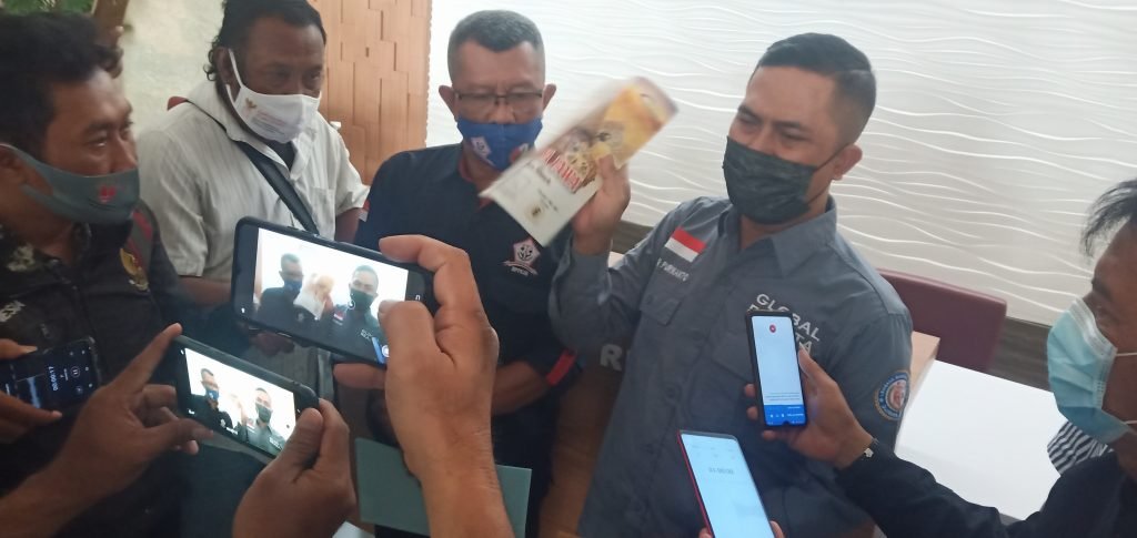 Nyambi Jual Beli LKS, Anggota DPRD Mojokerto Dilaporkan