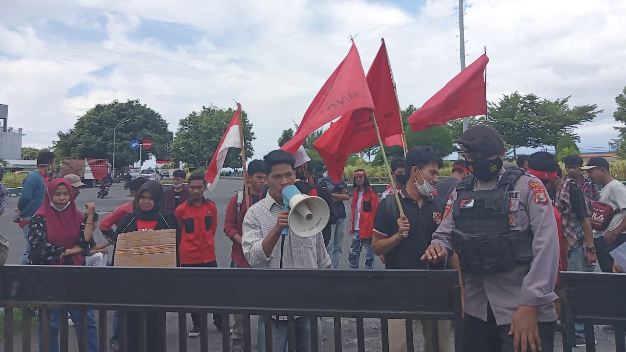 LMND Kota Ternate Meminta Pemkot Ternate Hentikan Ancaman Investasi Terhadap Tata Ruang Di Kota Ternate