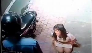 Video Perempuan Dipukuli Hingga Ditendang Perutnya Viral