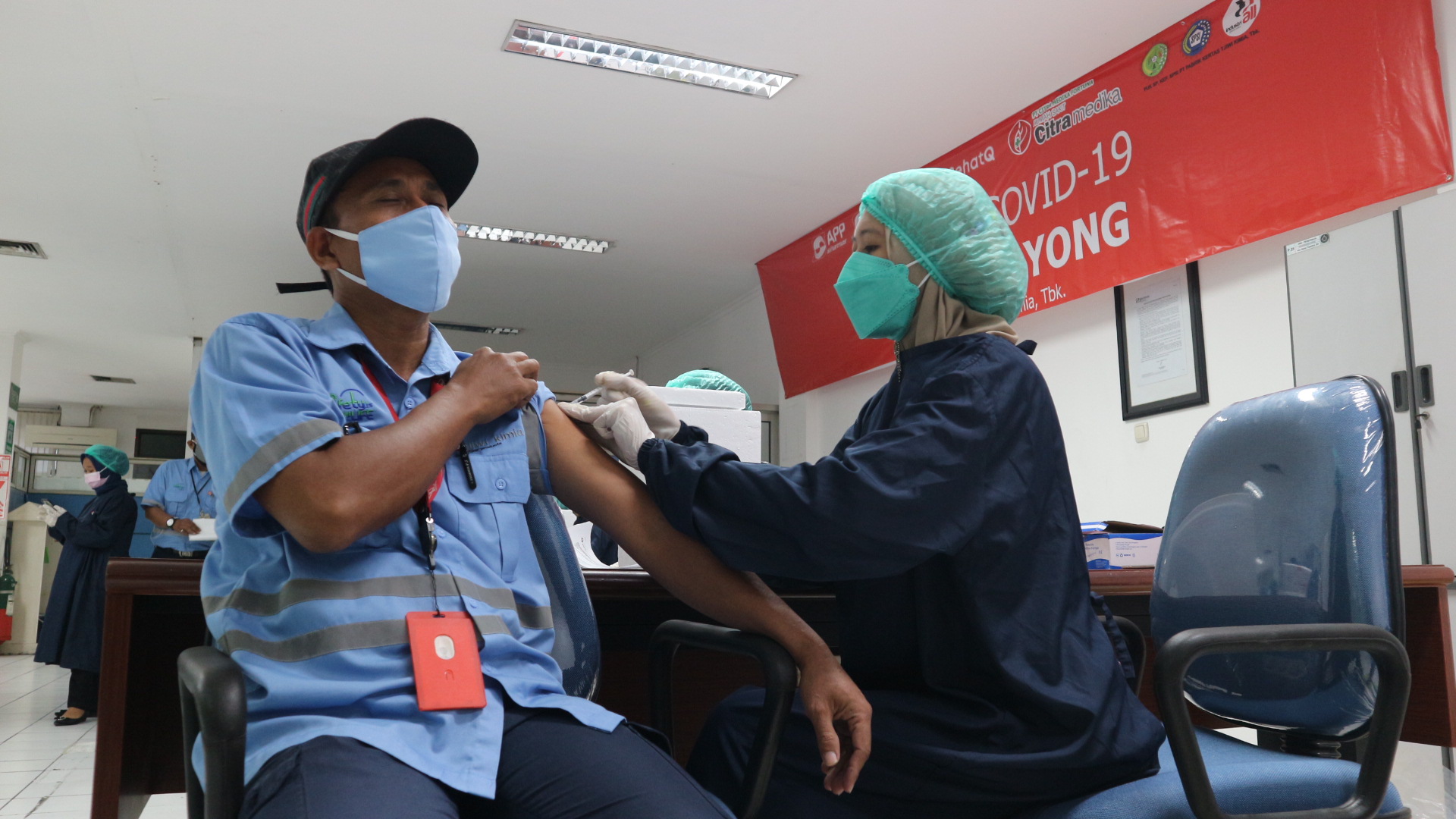 PT Tjiwi Kimia Tbk Gelar Vaksinasi Gotong Royong Ciptakan Kesehatan Masyarakat