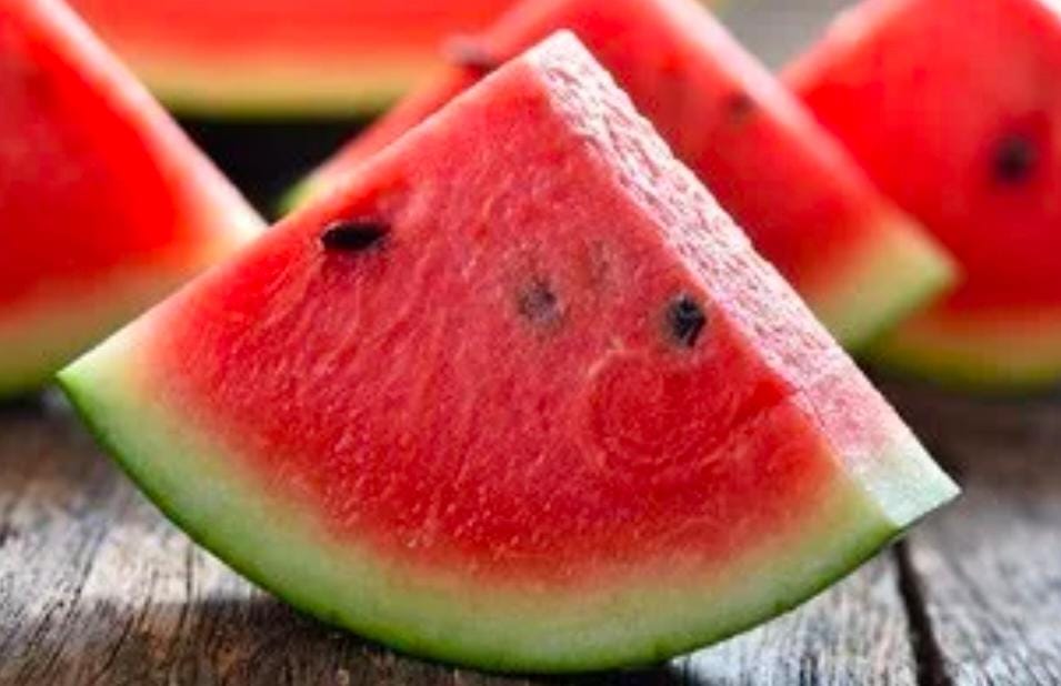 5 manfaat buah semangka untuk kesehatan tubuh