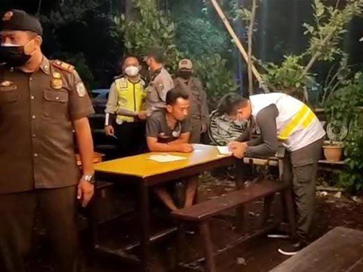 Asik Pesta Miras, Para Pemuda di Lumajang Langsung Dinyatakan Terpapar Corona