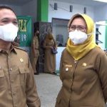 Hebat ! Bupati dan Wakil Bupati Lumajang Kompak Berikan Gajinya Untuk Warga Terdampak PPKM Darurat