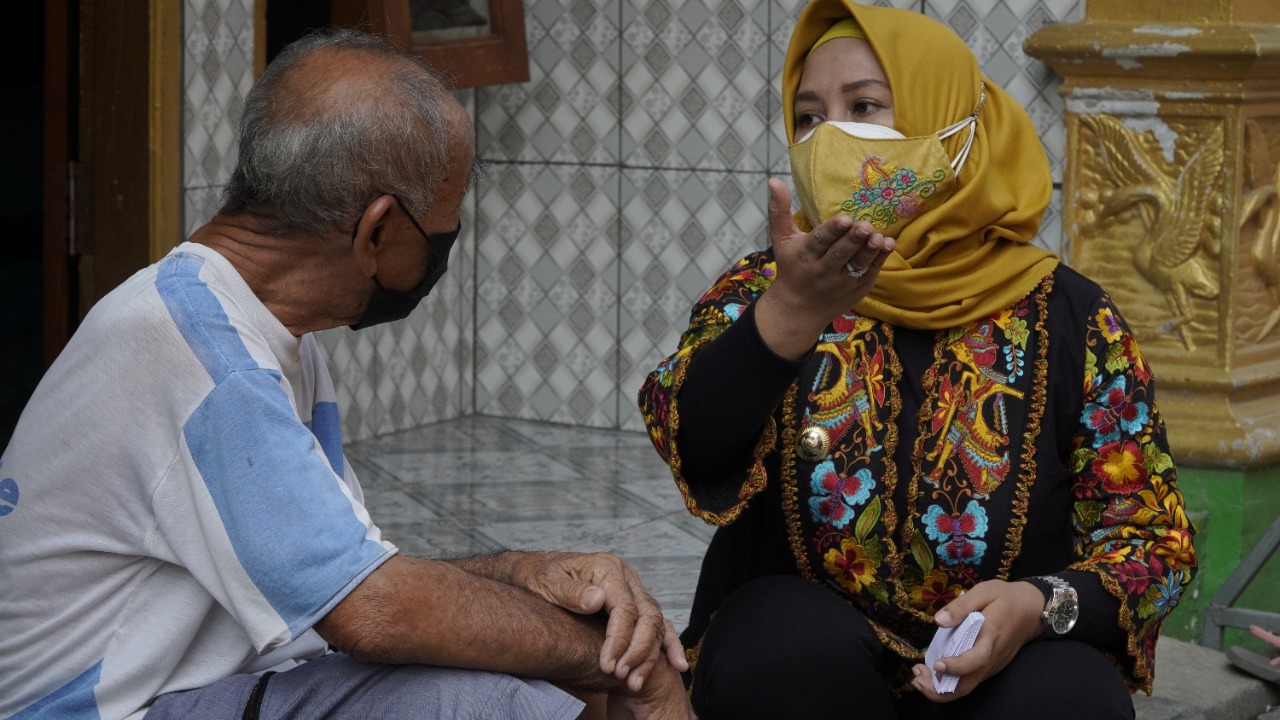Ning Ita Pastikan Pemkot Hadir Bantu Warga Terdampak Pandemi Covid-19