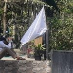 Gulung Tikar Karena PPKM Pelaku Usaha Di Mojokerto Kompak Kibarkan Bendera Putih