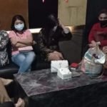 Karaoke di Surabaya Nekad Buka Saat PPKM, Aparat Panen LC