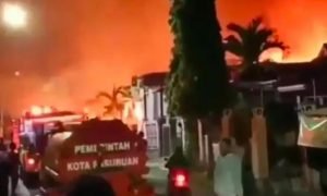 Kebakaran Gudang Mebel, Satu Rumah dan Satu Mobil Jadi Abu
