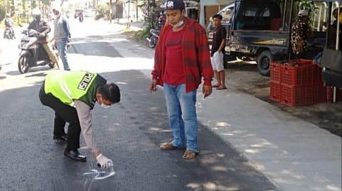 Kisah Tragis, Bocah Enam Tahun Tewas Terlindas Truk Kisah Tragis, Bocah Enam Tahun Tewas Terlindas Truk