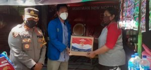 Peduli Dampak PPKM, Polres Mojokerto Bersama PC PMII Mojokerto Bagi Bagi Sembako