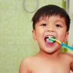 Tips Melatih Anak Menggosok Gigi, Agar Anak Tetap Sehat Dan Ceria