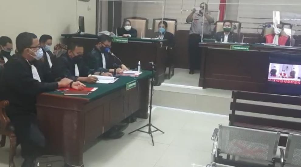 Bupati Nganjuk, Novi Rahman Hidayat Menjalani Sidang Perdana Kasus Suap Jual Beli Jabatan