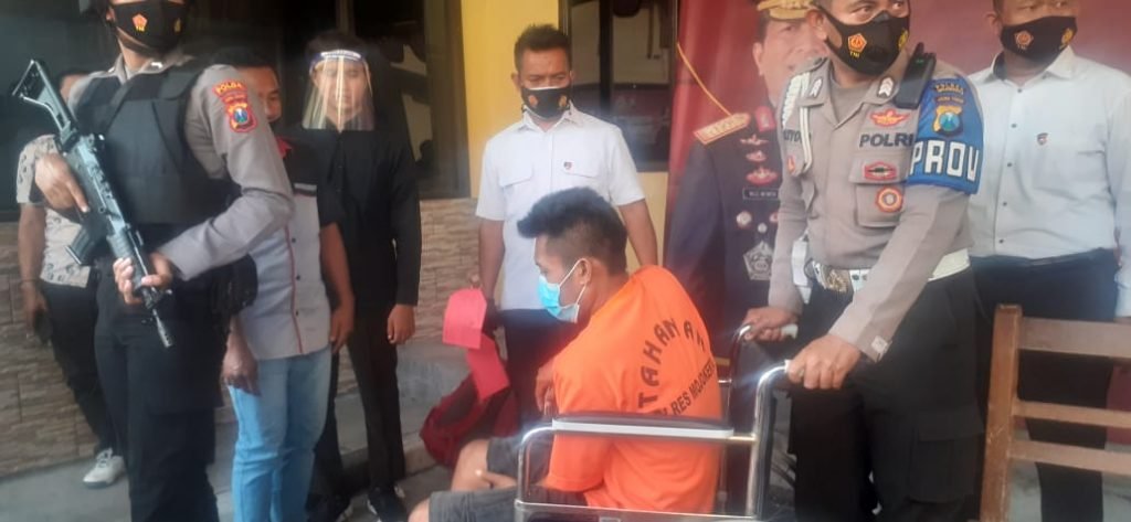 Begal Kejam Di Ngoro Akhirnya Diamankan, Pelaku Didor Di kaki
