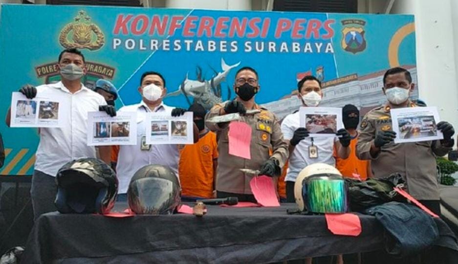 Terungkap Motif Pembunuhan Pria Asal Nganjuk di Surabaya Terungkap Motif Pembunuhan Pria Asal Nganjuk di Surabaya
