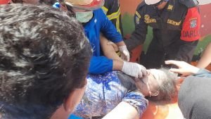 Ambruknya Rumah Lantai Dua di Surabaya  Satu Orang Meninggal Dunia